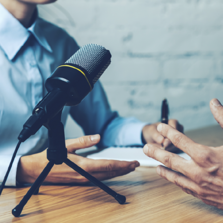 Simone Villa introduces youtiverse at Meter to Cash 2024